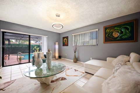 Touwnhouse à vendre à Lake Worth, Floride: 2 chambres, 152.92 m2 № 2076551 - photo 2