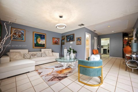 Touwnhouse à vendre à Lake Worth, Floride: 2 chambres, 152.92 m2 № 2076551 - photo 10