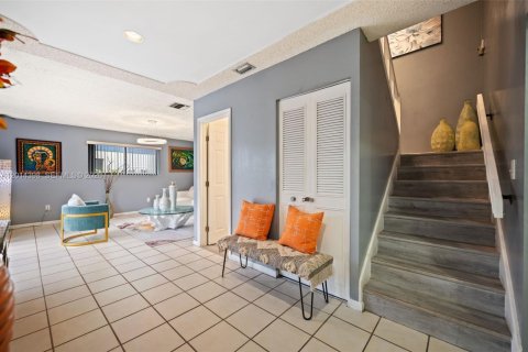 Touwnhouse à vendre à Lake Worth, Floride: 2 chambres, 152.92 m2 № 2076551 - photo 8