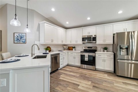 House in North Port, Florida 3 bedrooms, 139.26 sq.m. № 1516662 - photo 6