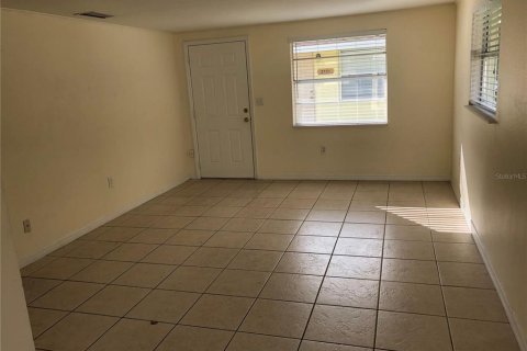 Appartement à louer à Sarasota, Floride: 2 chambres, 74.32 m2 № 1689982 - photo 3