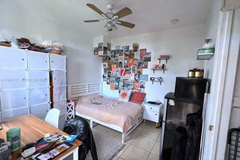 Villa ou maison à louer à North Miami Beach, Floride: 3 chambres, 129.97 m2 № 2091324 - photo 29