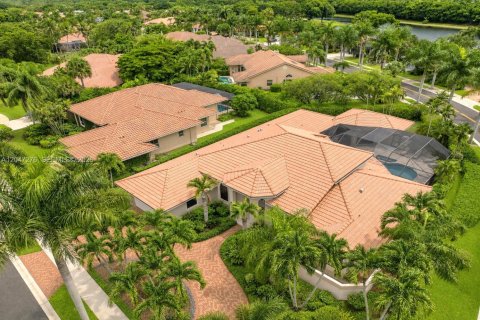 House in Weston, Florida 5 bedrooms, 448.53 sq.m. № 2186362 - photo 6