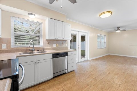 Casa en venta en Largo, Florida, 4 dormitorios, 139.26 m2 № 1902129 - foto 27