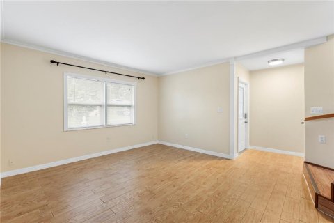 House in Largo, Florida 4 bedrooms, 139.26 sq.m. № 1902129 - photo 10