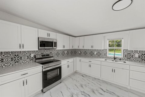 Villa ou maison à vendre à Orlando, Floride: 5 chambres, 182.92 m2 № 2096566 - photo 12