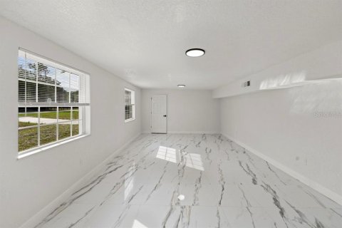 Villa ou maison à vendre à Orlando, Floride: 5 chambres, 182.92 m2 № 2096566 - photo 4