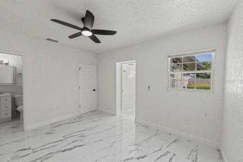 Villa ou maison à vendre à Orlando, Floride: 5 chambres, 182.92 m2 № 2096566 - photo 16