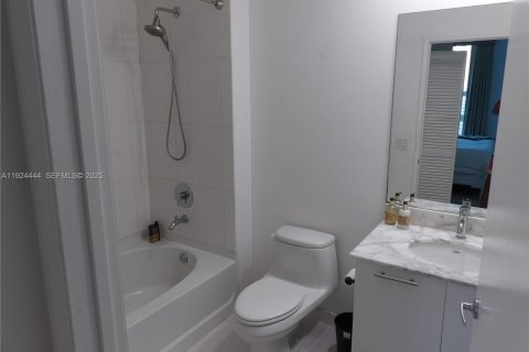 Copropriété à louer à Miami, Floride: 2 chambres, 91.6 m2 № 1982908 - photo 6