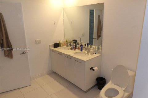 Copropriété à louer à Miami, Floride: 2 chambres, 91.6 m2 № 1982908 - photo 11
