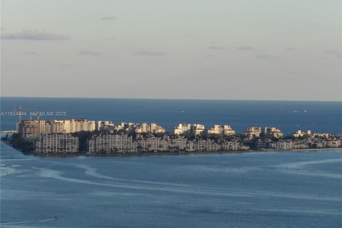 Copropriété à louer à Miami, Floride: 2 chambres, 91.6 m2 № 1982908 - photo 19