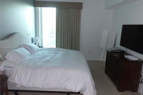 Copropriété à louer à Miami, Floride: 2 chambres, 91.6 m2 № 1982908 - photo 12