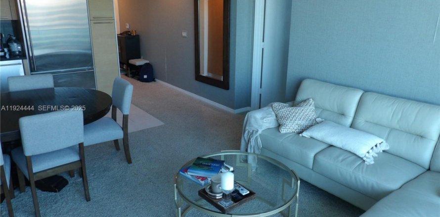 Condo à Miami, Floride, 2 chambres  № 1982908