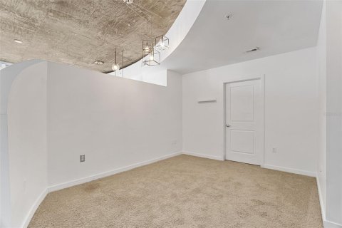 Condo in Orlando, Florida, 1 bedroom  № 1736756 - photo 18