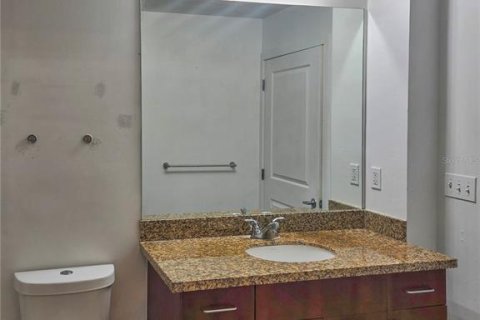 Condo in Orlando, Florida, 1 bedroom  № 1736756 - photo 13