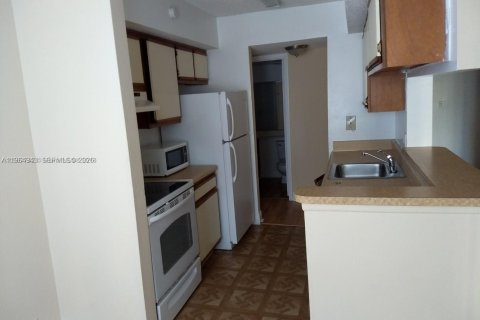 Condominio en venta en Tamarac, Florida, 2 dormitorios, 77.57 m2 № 2091366 - foto 7