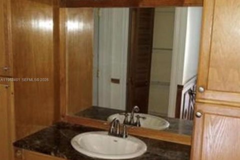 Снять в аренду кондоминиум в Уэстон, Флорида 2 спальни, 114.36м2, № 2025584 - фото 11