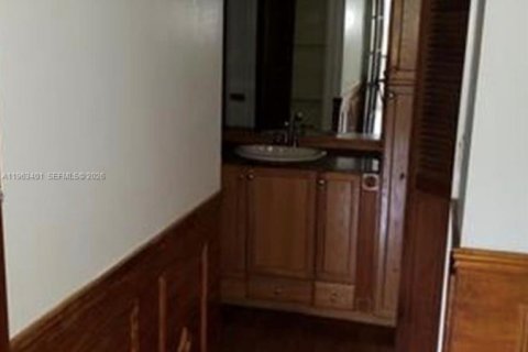 Снять в аренду кондоминиум в Уэстон, Флорида 2 спальни, 114.36м2, № 2025584 - фото 10