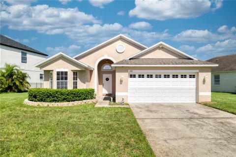 House in Orlando, Florida 4 bedrooms, 162.21 sq.m. № 1877271 - photo 2