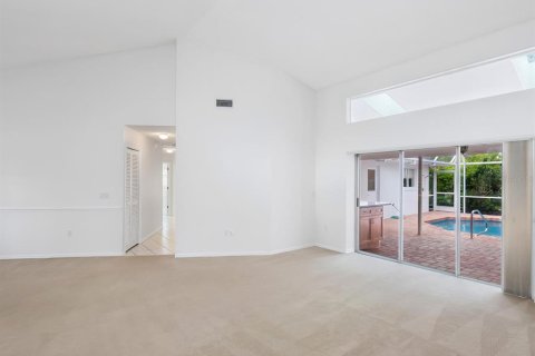 House in Sarasota, Florida 3 bedrooms, 202.16 sq.m. № 1518201 - photo 9