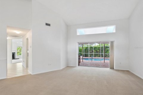House in Sarasota, Florida 3 bedrooms, 202.16 sq.m. № 1518201 - photo 7