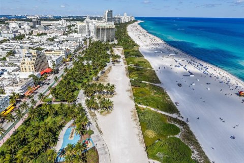 Copropriété à vendre à Miami Beach, Floride: 39.02 m2 № 1974607 - photo 16