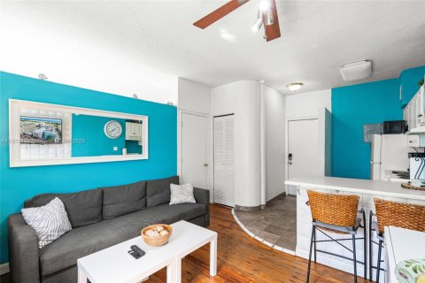 Copropriété à vendre à Miami Beach, Floride: 39.02 m2 № 1974607 - photo 4