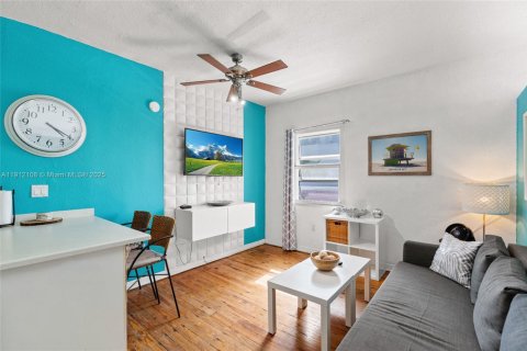 Copropriété à vendre à Miami Beach, Floride: 39.02 m2 № 1974607 - photo 3