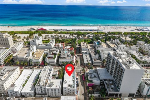Copropriété à vendre à Miami Beach, Floride: 39.02 m2 № 1974607 - photo 15