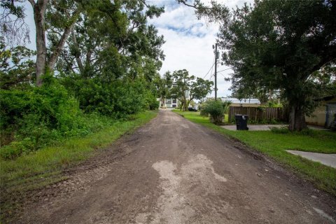 Commercial property in Sarasota, Florida 119.1 sq.m. № 2298572 - photo 7
