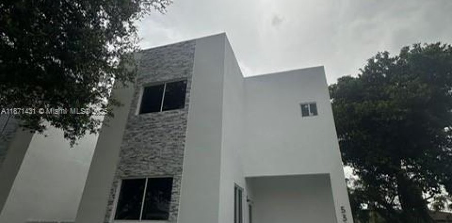 House in Fort Lauderdale, Florida 3 bedrooms, 153.29 sq.m. № 1919982