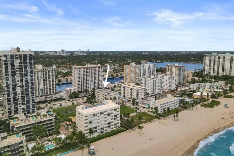 Купить кондоминиум в Холливуд, Флорида 2 спальни, 97.55м2, № 1990859 - фото 23