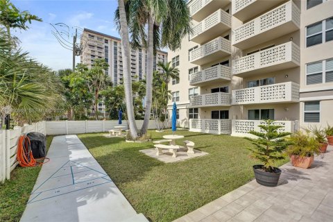 Купить кондоминиум в Холливуд, Флорида 2 спальни, 97.55м2, № 1990859 - фото 22