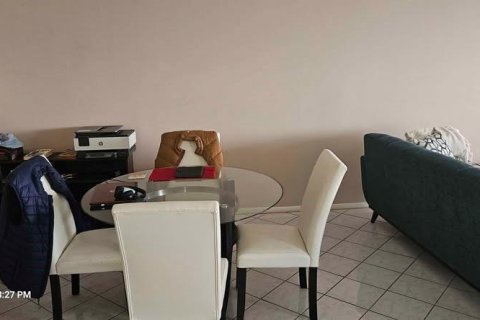 Condo in Redington Shores, Florida, 1 bedroom  № 1534934 - photo 8