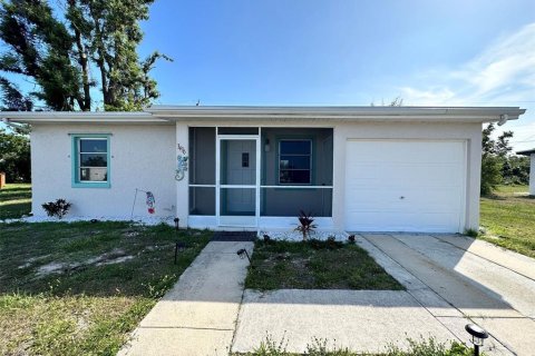 Villa ou maison à louer à Port Charlotte, Floride: 2 chambres, 60.2 m2 № 1833054 - photo 1