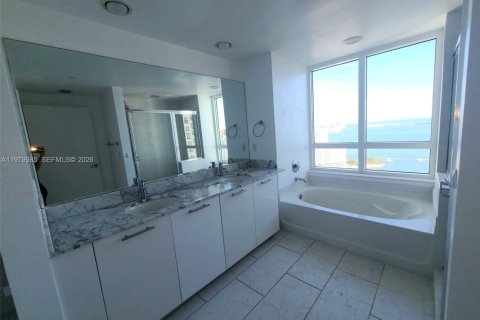 Снять в аренду кондоминиум в Майами, Флорида 2 спальни, 130.06м2, № 2046728 - фото 13