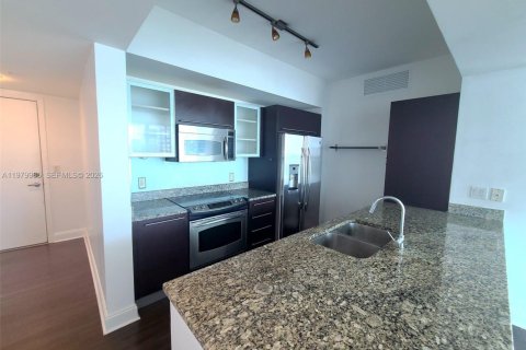 Снять в аренду кондоминиум в Майами, Флорида 2 спальни, 130.06м2, № 2046728 - фото 5