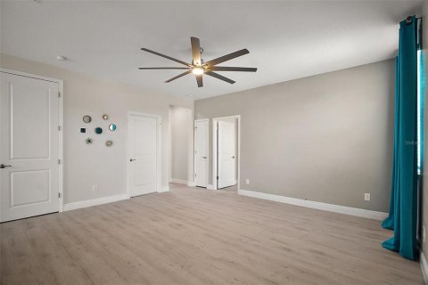 Villa ou maison à louer à Davenport, Floride: 5 chambres, 280.29 m2 № 2342409 - photo 20