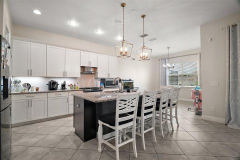 Villa ou maison à louer à Davenport, Floride: 5 chambres, 280.29 m2 № 2342409 - photo 10
