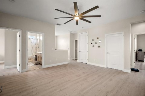Villa ou maison à louer à Davenport, Floride: 5 chambres, 280.29 m2 № 2342409 - photo 21