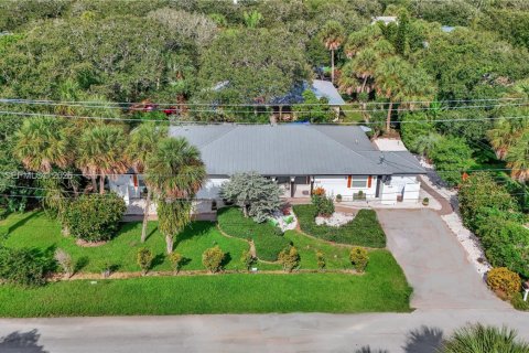 Immobilier commercial à Vero Beach, Floride 287.9 m2 № 2268530