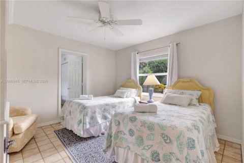 Immobilier commercial à vendre à Vero Beach, Floride: 287.9 m2 № 2268530 - photo 10