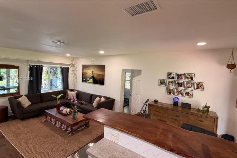 Villa ou maison à louer à Miami, Floride: 3 chambres, 99.41 m2 № 2066566 - photo 17