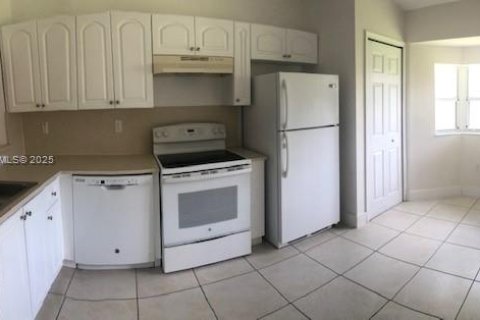 Condo in Homestead, Florida, 2 bedrooms  № 1988584 - photo 4