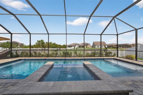 House in Riverview, Florida 6 bedrooms, 397.25 sq.m. № 2091894 - photo 5