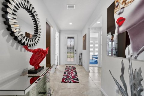 House in Riverview, Florida 6 bedrooms, 397.25 sq.m. № 2091894 - photo 22