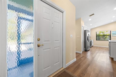 Commercial property in North Fort Myers, Florida 4 bedrooms, 268.12 sq.m. № 2386680 - photo 5