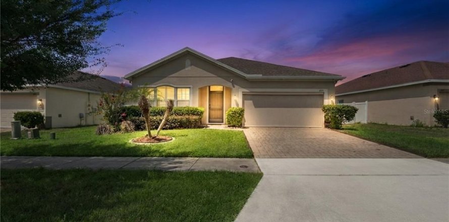 Villa ou maison à Groveland, Floride 4 chambres, 179.49 m2 № 2199469