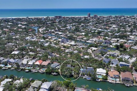 House in Sarasota, Florida 3 bedrooms, 231.88 sq.m. № 1718259 - photo 12