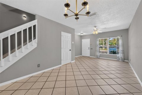 Touwnhouse à vendre à Tampa, Floride: 2 chambres, 107.02 m2 № 2208575 - photo 9